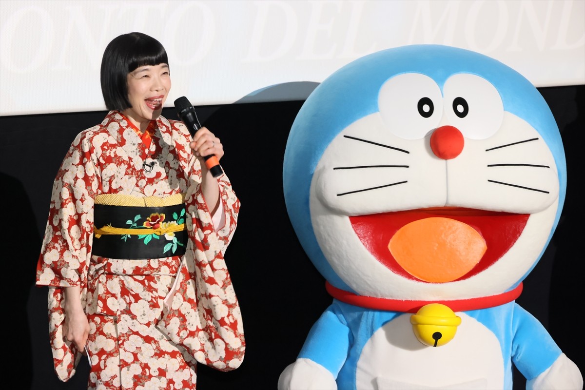 水田わさび＆あいみょん”仲良しコンビ”感激　『映画ドラえもん のび太の絵世界物語』、イタリアで初のワールドプレミア開催