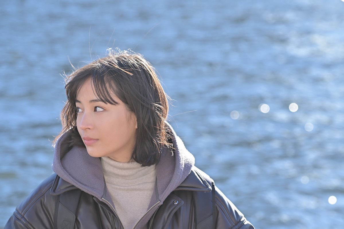 『クジャクのダンス、誰が見た？』第5話　“心麦”広瀬すず＆“松風”松山ケンイチ、東賀山事件の元弁護人に会いに行く