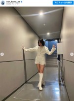 のん、ミニ丈衣装のロングブーツ姿　※「のん」インスタグラム