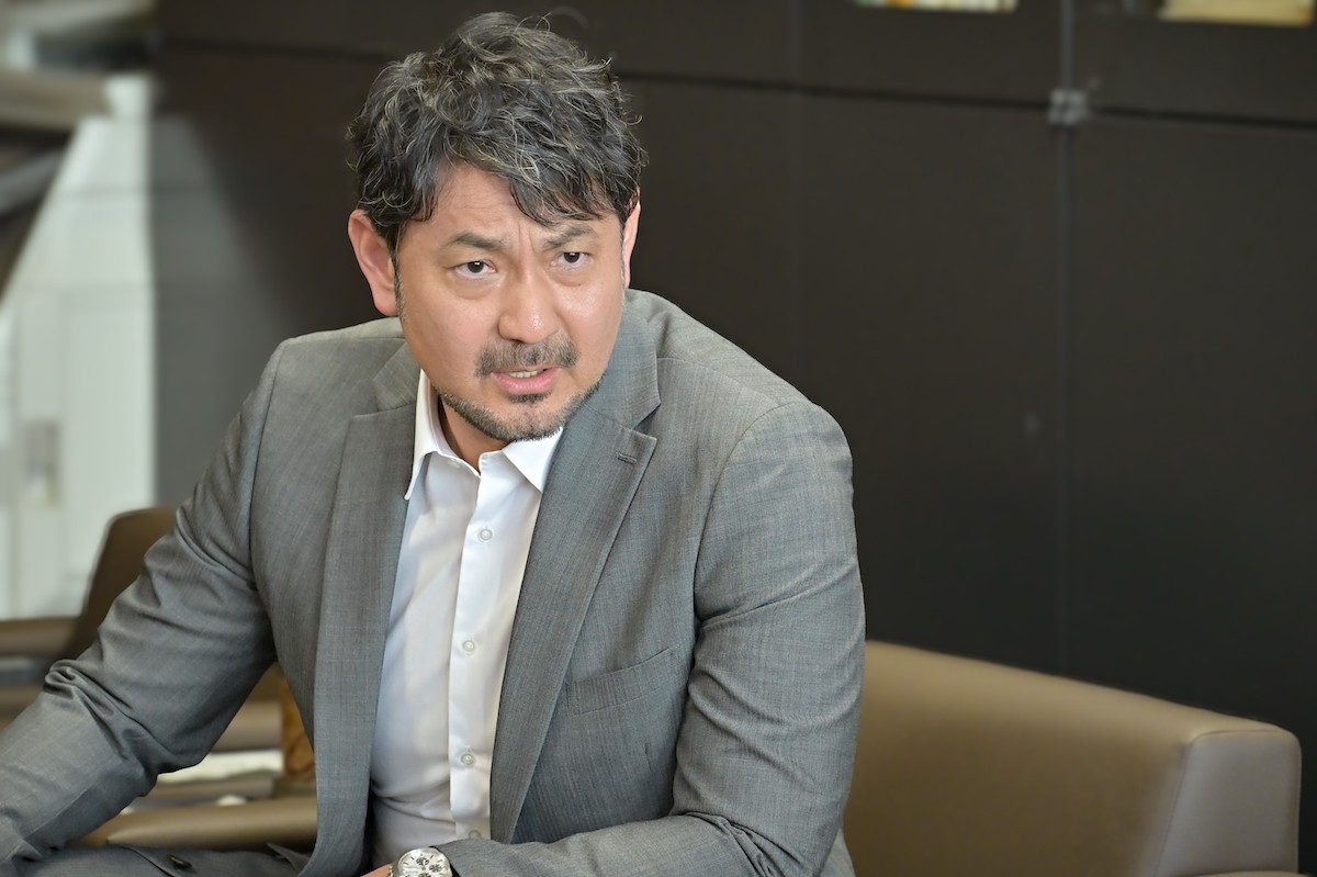 『クジャクのダンス、誰が見た？』第5話　“心麦”広瀬すず＆“松風”松山ケンイチ、東賀山事件の元弁護人に会いに行く