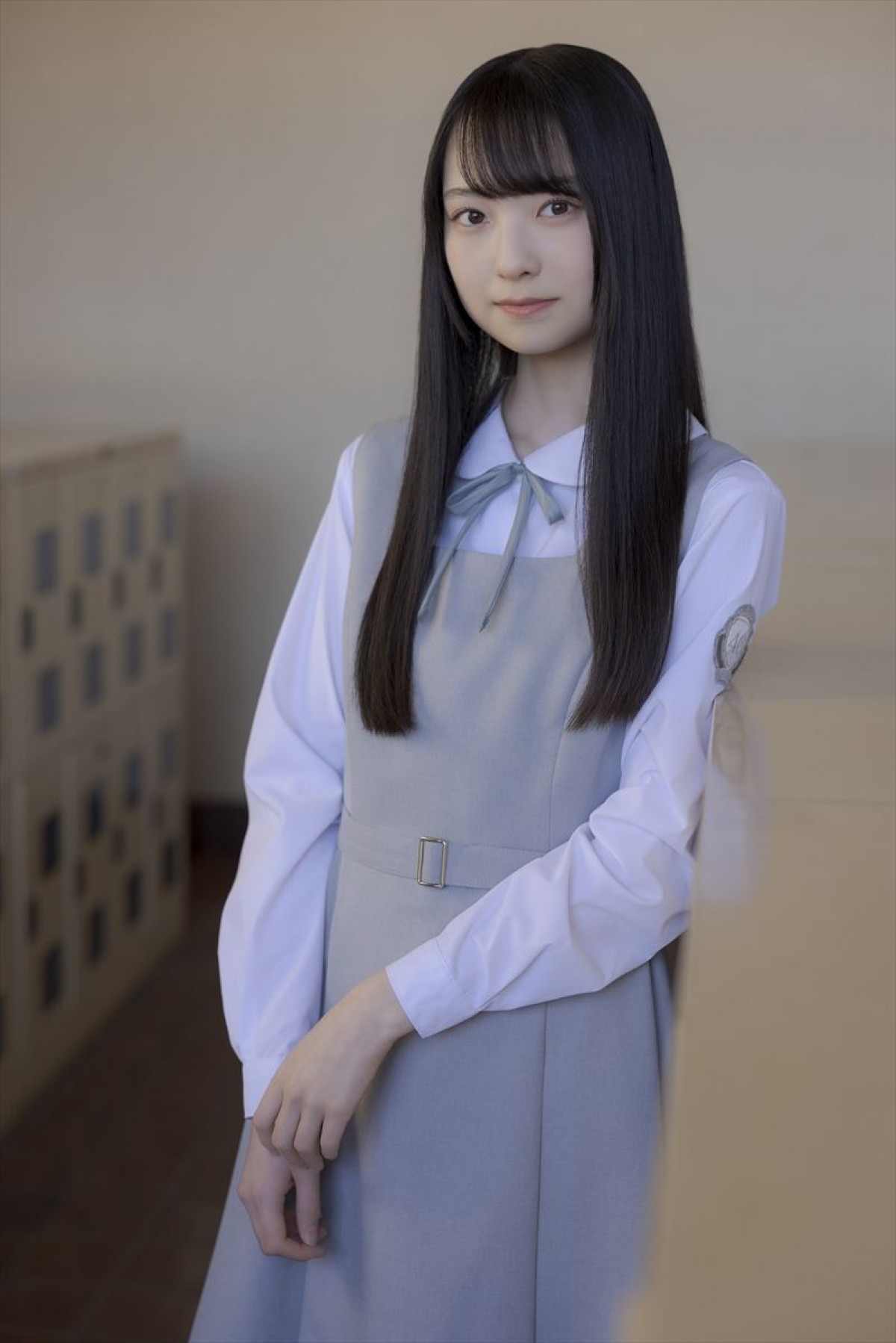 日向坂46五期生・坂井新奈＆佐藤優羽の撮り下ろし写真&手書きプロフィール公開