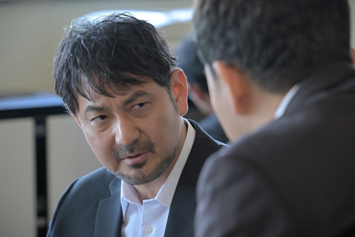 『クジャクのダンス、誰が見た？』第8話　“心麦”広瀬すず、刑事“赤沢”藤本隆宏に事件の見直しを求める