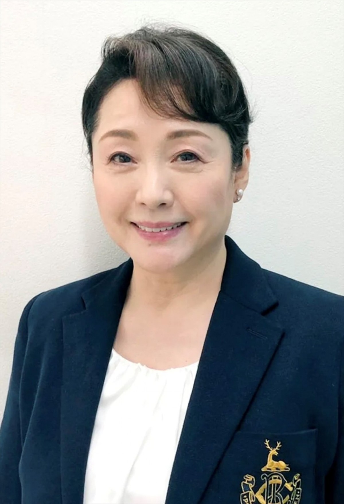 綾瀬はるか主演の“終活”コメディドラマ『ひとりでしにたい』、両親役に國村隼＆松坂慶子