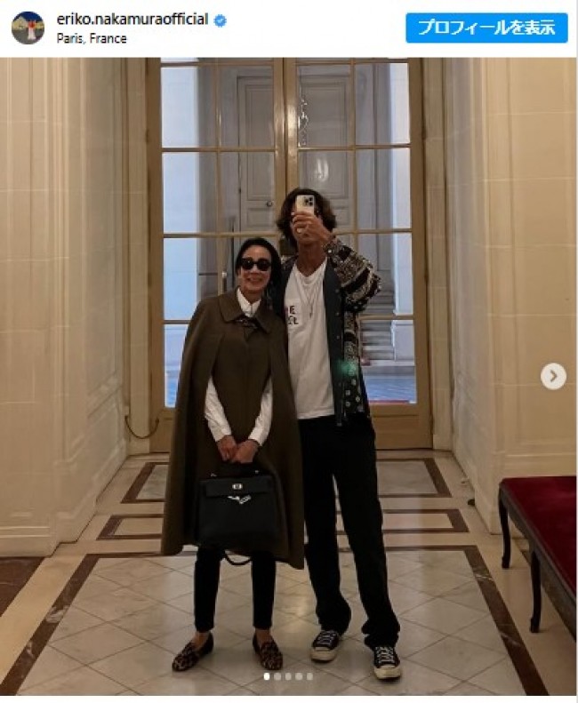 中村江里子、イケメン長男とパリの街をお散歩 ※「中村江里子」インスタグラム
