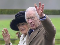 チャールズ国王。がん治療の副反応で一時入院後初の声明を発表