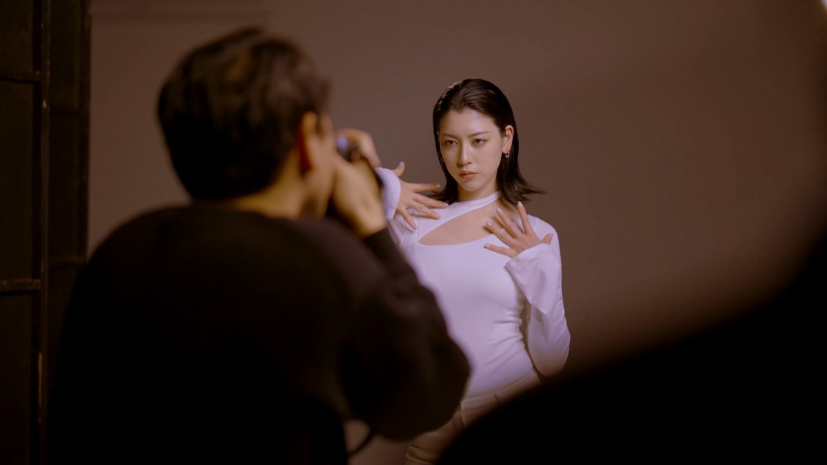 三吉彩花「湖池屋ストロング」新TVCM