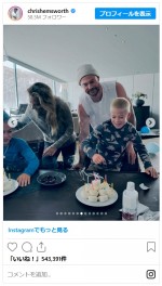 クリス・ヘムズワースが観光で来日！家族で東京や北海道を楽しんだ様子をシェア※「Chris Hemsworth」インスタグラム