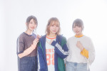 劇場アニメ『卓球少女 -閃光のかなたへ-』に出演する（左から）雨宮天、夏川椎菜、麻倉もも