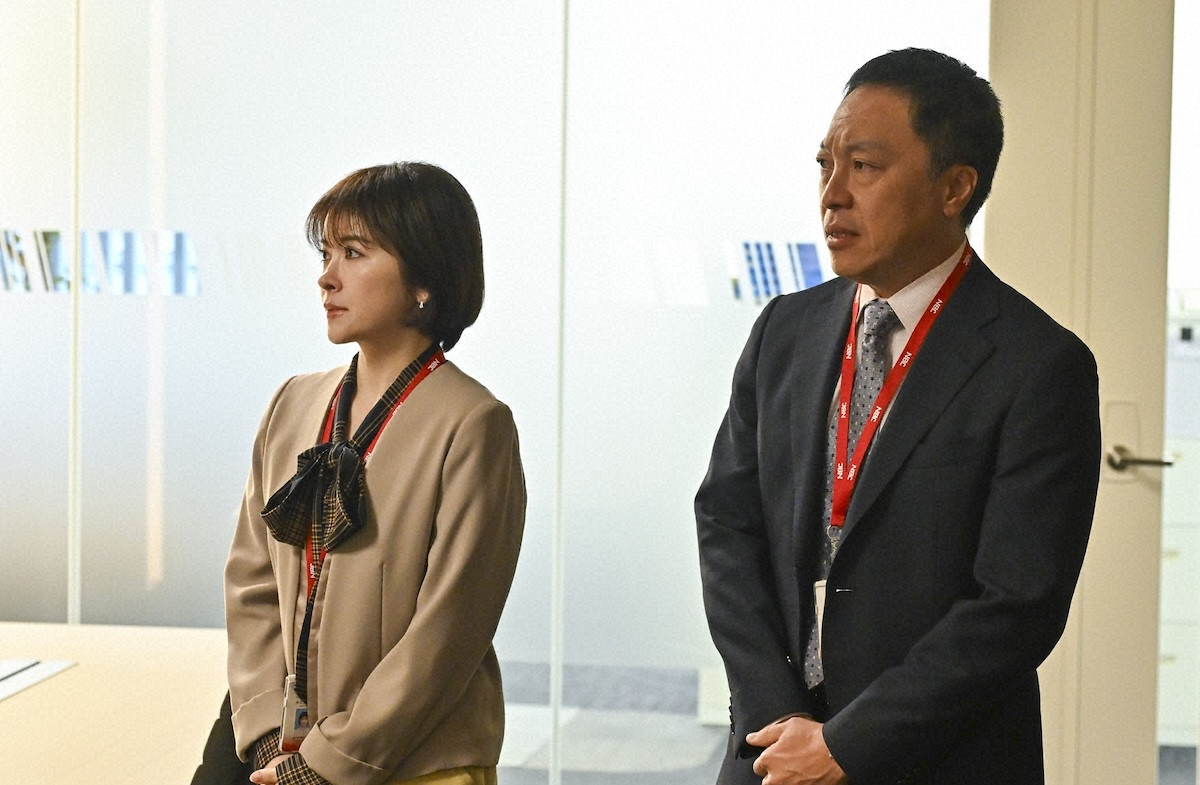 『キャスター』第3話　“進藤”阿部寛、万能細胞を発見した“篠宮”のんをインタビューも大騒動へ発展
