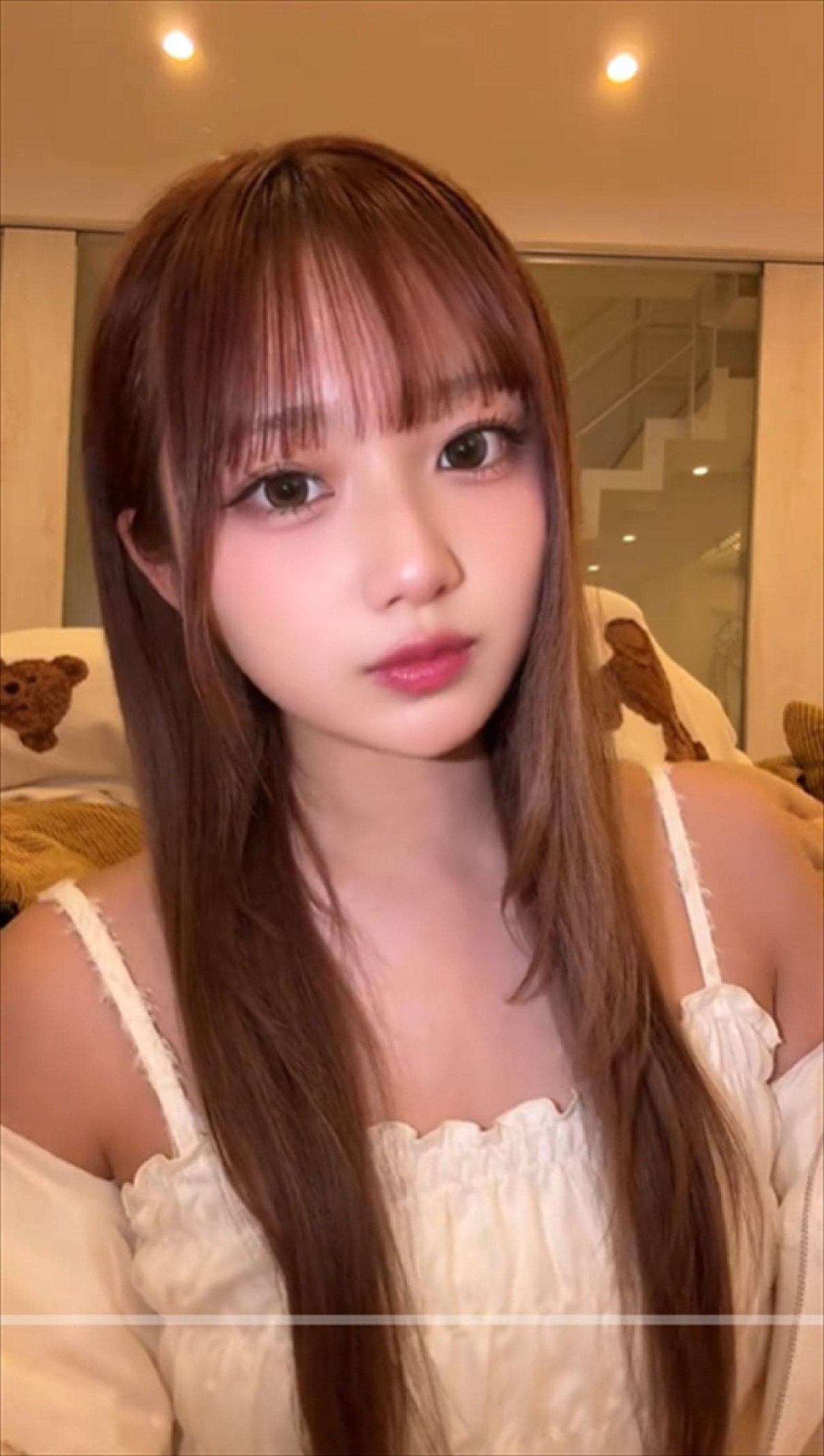 辻希美の娘17歳、美肩オフショルコーデで魅力全開　可愛らしいダンスにファン釘付け