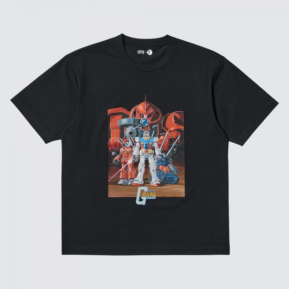 『機動戦士ガンダム』×ユニクロ「UT」がコラボ！　歴代モビルスーツ並ぶ“歴史的な1枚”など登場