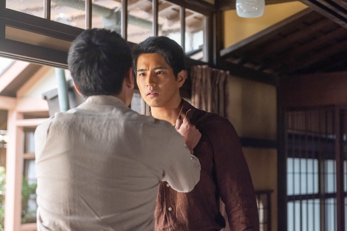 明日の『あんぱん』“嵩”北村匠海、弟“千尋”中沢元紀と取っ組み合いのケンカに発展