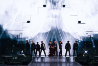 映画『SEVENTEEN ［RIGHT HERE］ WORLD TOUR IN CINEMAS』パフォーマンスカット