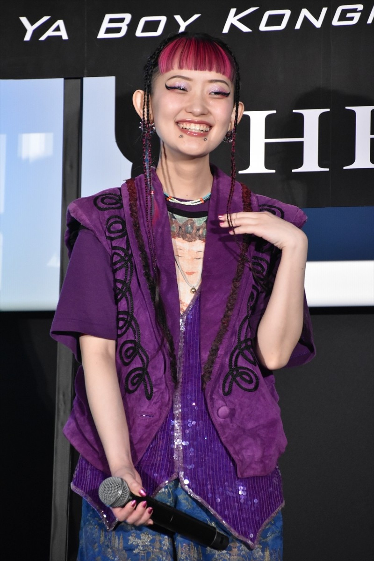 上白石萌歌、向井理の“座長っぷり”を絶賛「会うたびに拝みたくなる」