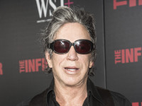 ミッキー・ローク、性的指向などに関する不適切すぎる発言で英リアリティ番組を一瞬で降板