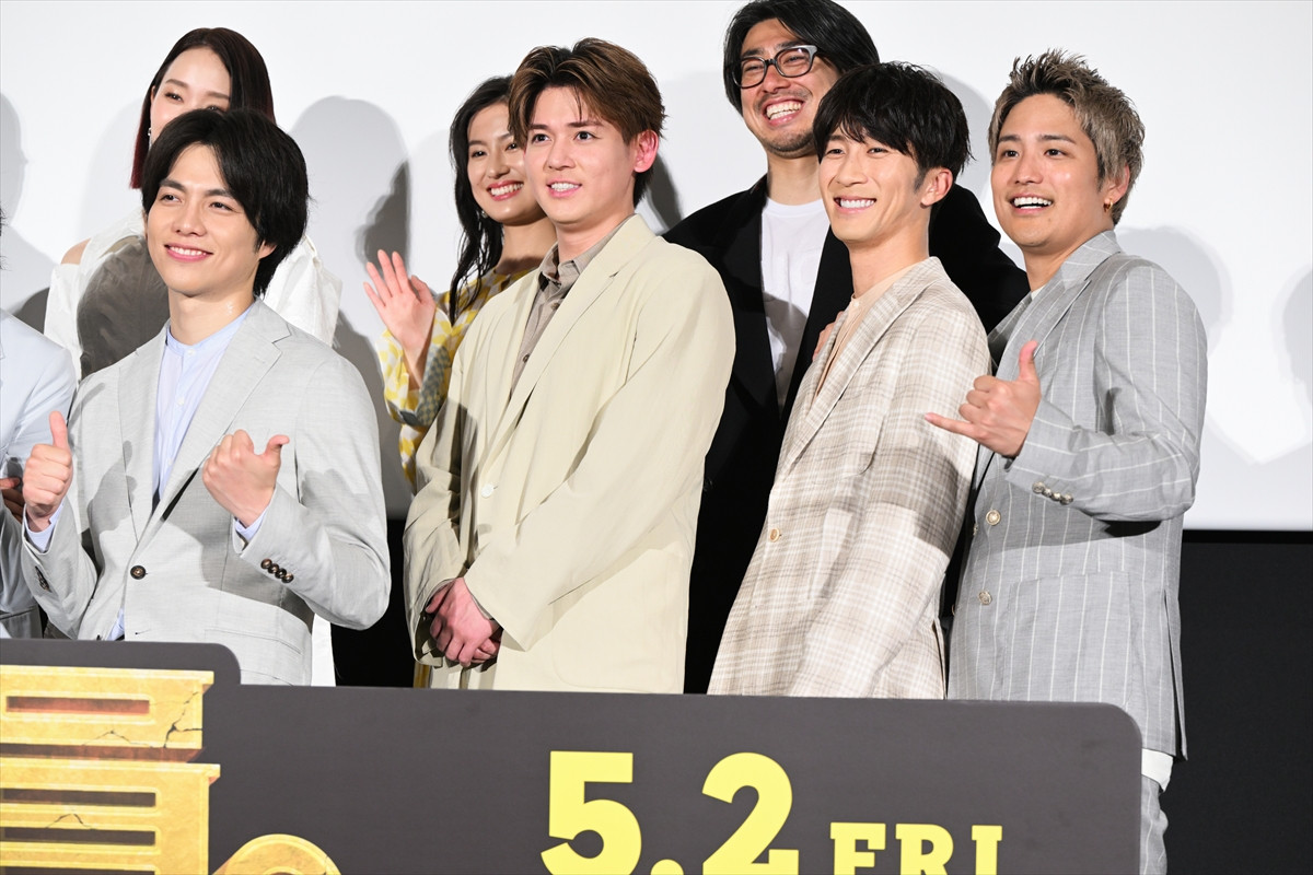 WEST.、デビュー記念日に全員主演の映画をお披露目「自慢のグループ」