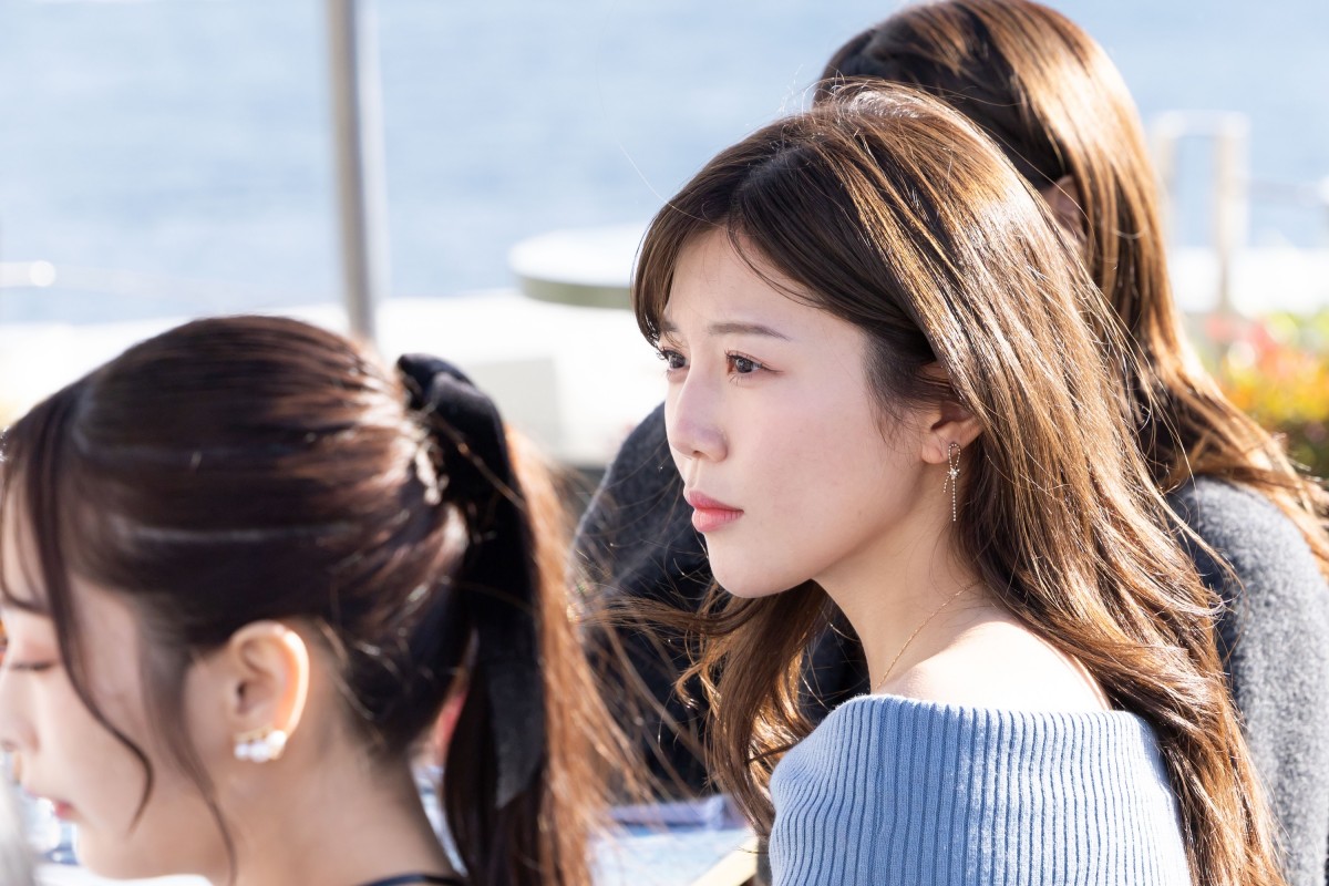 元AKB48美女が朝までお泊まりデートへ　“禁断のキス”姿に岩田剛典も騒然