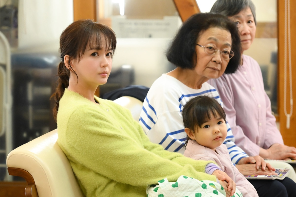 『対岸の家事』“詩穂”多部未華子＆“虎朗”一ノ瀬ワタル、仲直りから一転　不気味な人影に騒然「怖すぎて鳥肌」