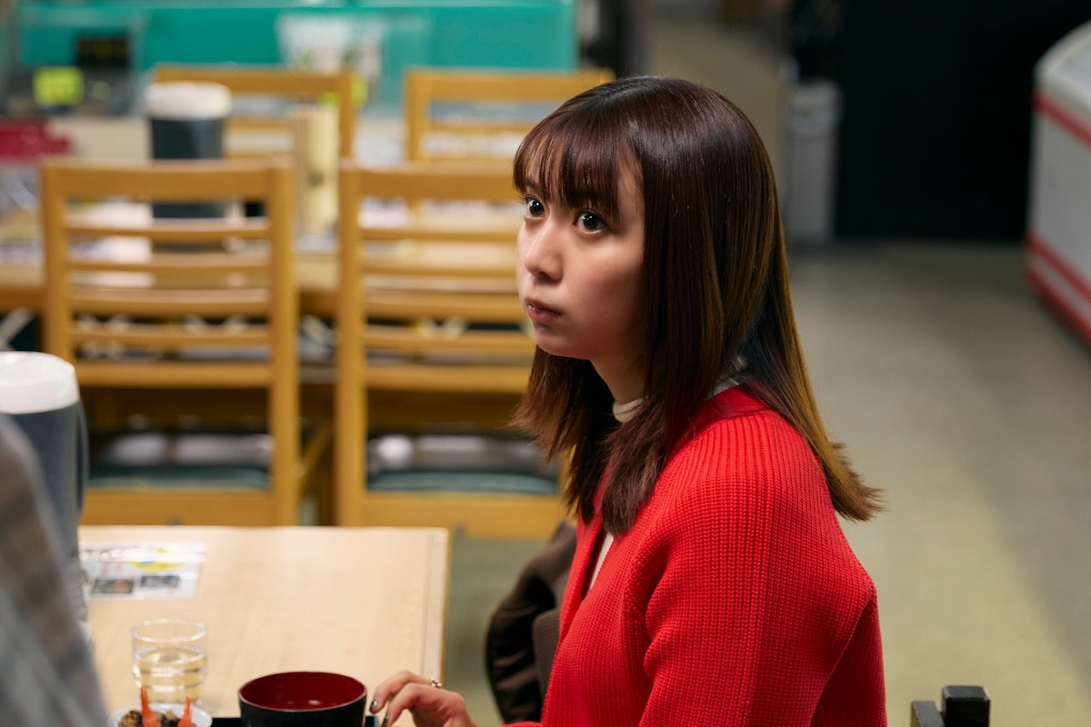 『イグナイト』第3話　“宇崎”間宮祥太朗、ケガをした外国人技能実習生の職場を訪れる