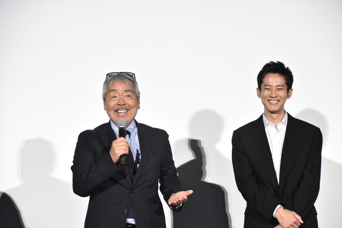 寺尾聰「これが最後の作品になるかもしれない」と挑んだ映画『父と僕の終わらない歌』　共演者に感謝しきり