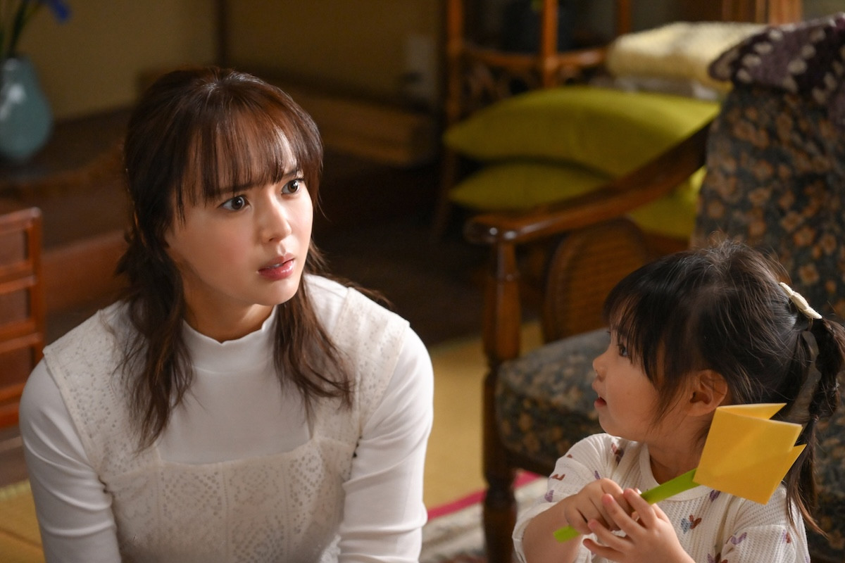 『対岸の家事』“詩穂”多部未華子、“坂上”田中美佐子の言葉に涙　視聴者も共感「まじで号泣」「胸がギュってなる」