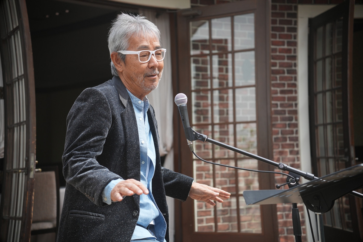 寺尾聰×松坂桃李『父と僕の終わらない歌』アルツハイマーの父とその息子が奏でた奇跡――場面写真解禁