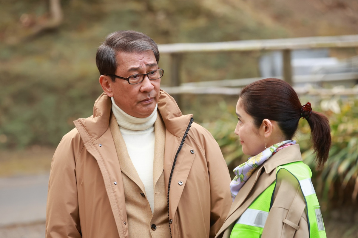 『続・続・最後から二番目の恋』第4話　“千明”小泉今日子＆“和平”中井貴一、“真平”坂口憲二の様子が気になってしまう