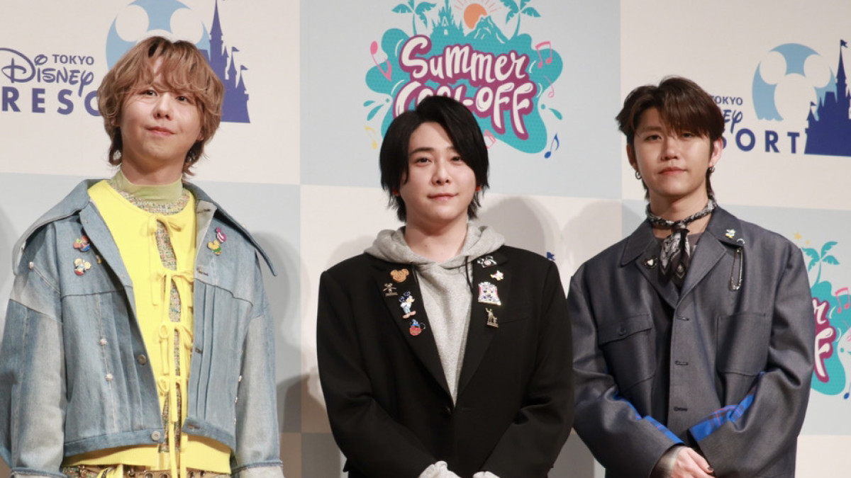 Mrs．GREEN APPLEが東京ディズニーランドを満喫！ 「3人の後ろ姿が素敵