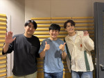 『佐久間宣行のオールナイトニッポン0（ZERO）』収録にて（左から）佐久間宣行、劇団ひとり、宮野真守