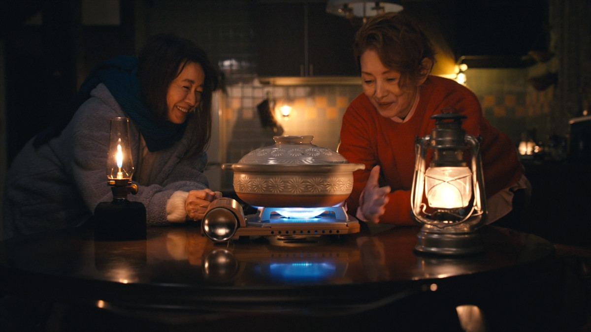 風吹ジュン×夏木マリが「人生、まだこれからよ　バカヤロー」 ドラマ『照子と瑠衣』メインビジュアル完成　追加キャストに松雪泰子＆萩原聖人ら