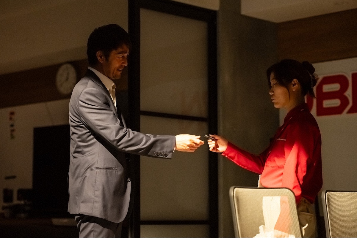 『キャスター』“進藤”阿部寛、“国定”高橋英樹に怒りの宣戦布告　その理由に騒然「極悪人」「かなりヤバい」（ネタバレあり）