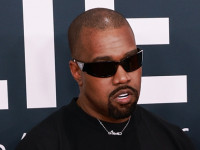 カニエ・ウェストが2度目の改名