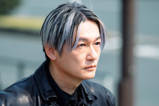 ドラマ『DOPE　麻薬取締部特捜課』に出演する井浦新