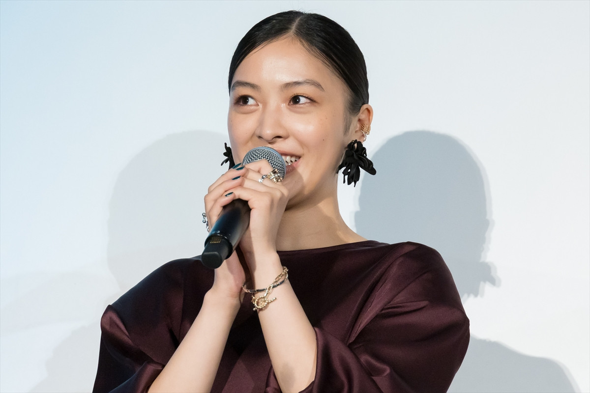 吉岡里帆、乃木坂46・梅澤美波に感謝「温かくて可愛くて、優しい」「包み込まれていました」