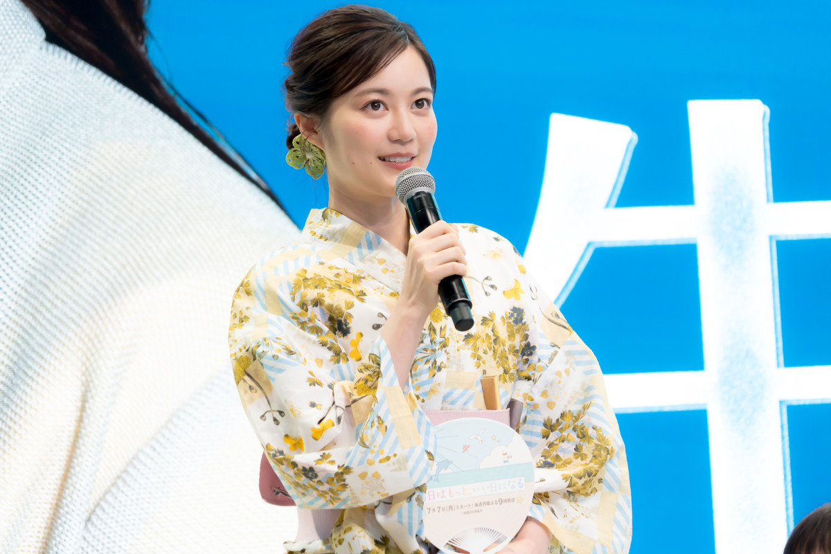 福原遥、生ウインク披露で照れ笑い　生田絵梨花がメロメロ