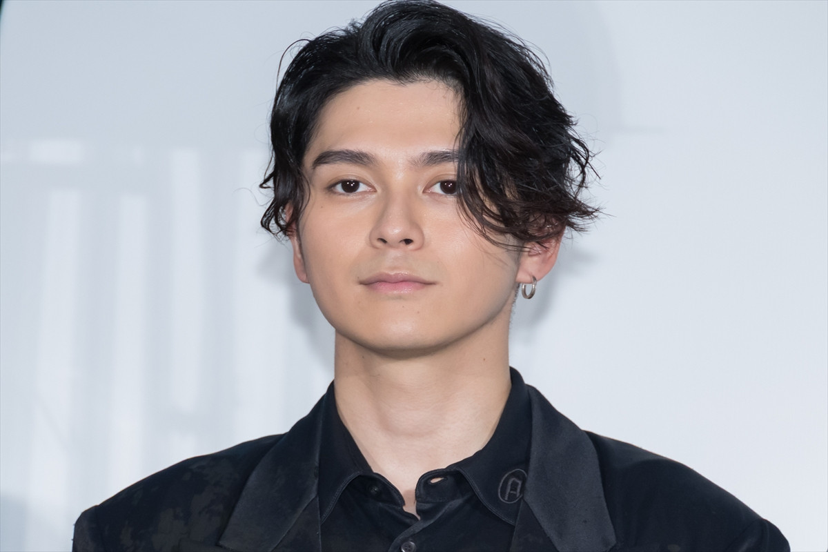 吉沢亮、七夕の願い事は「ベンチプレス100kg上げれますように」