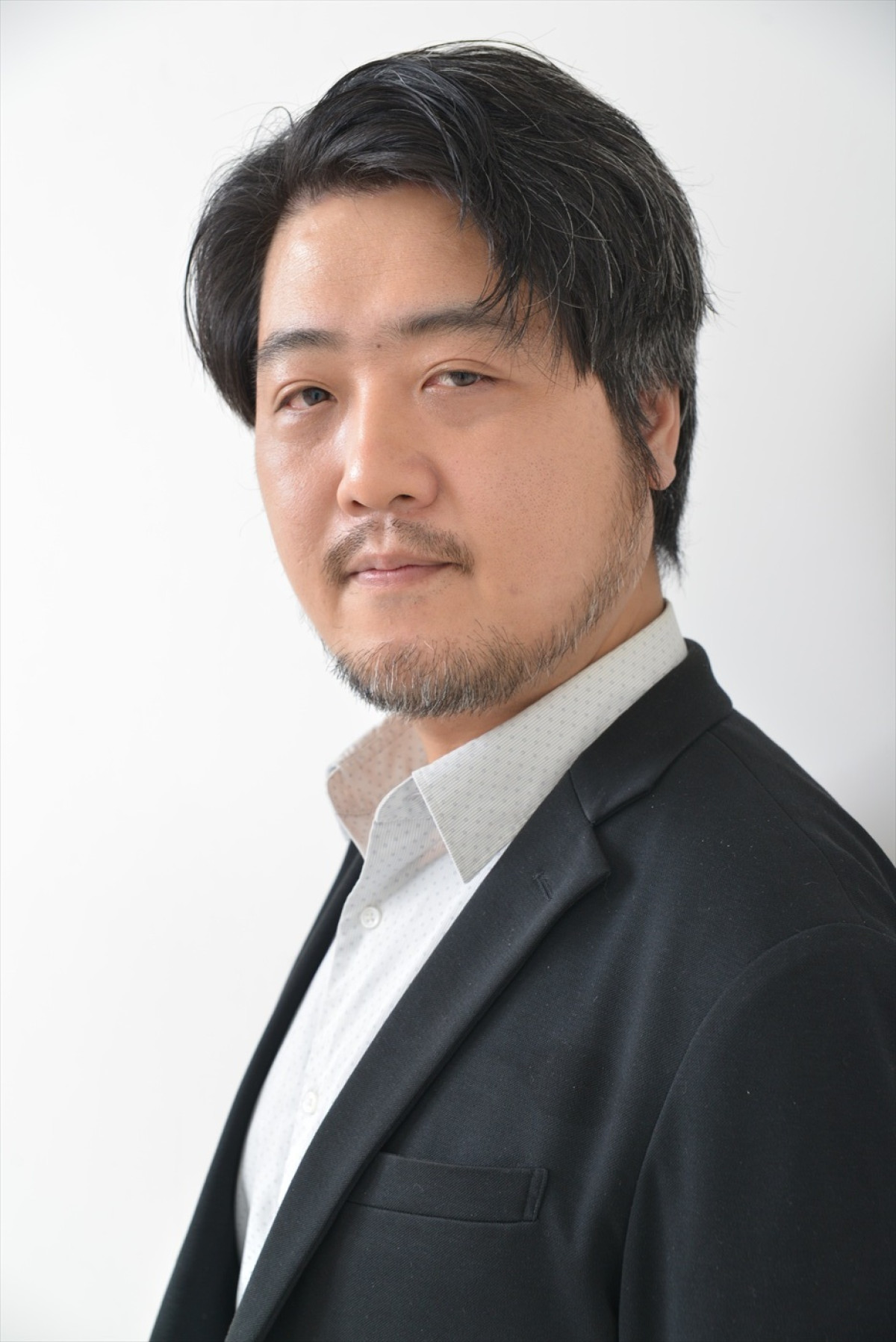 宮崎秋人、綱啓永、朝海ひかる共演！　舞台『Too Young』11月上演決定　現代の新宿歌舞伎町を舞台にした物語