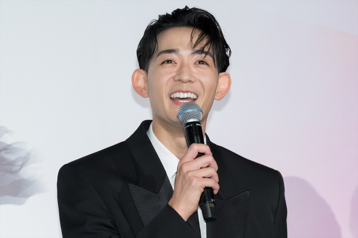 水上恒司、役作りで“男らしく” 　吉岡里帆「皆さんがメロメロになるのも分かります」