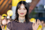 小松菜奈、映画『８番出口』88m無限ループカーペットアライバルに登場