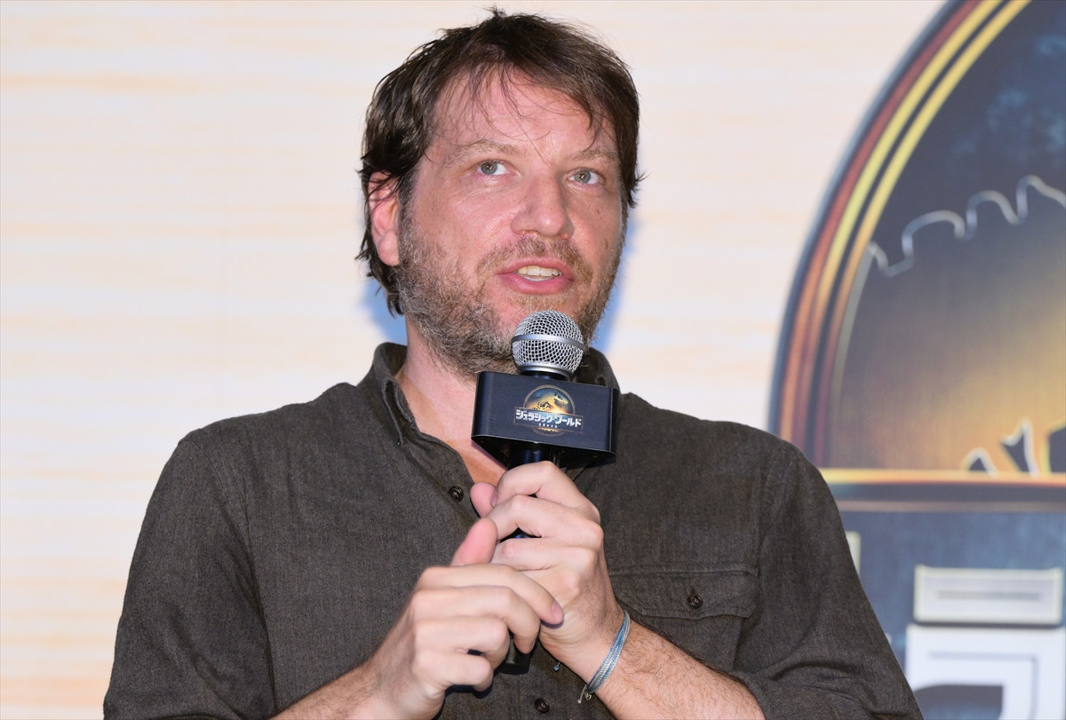『ジュラシック・ワールド』ギャレス・エドワーズ監督が来日　憧れのスピルバーグとの秘話を明かす「非現実的な体験」