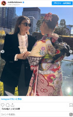 滝沢眞規子、長女との姿（2023年12月23日の投稿より）　※「滝沢眞規子」インスタグラム