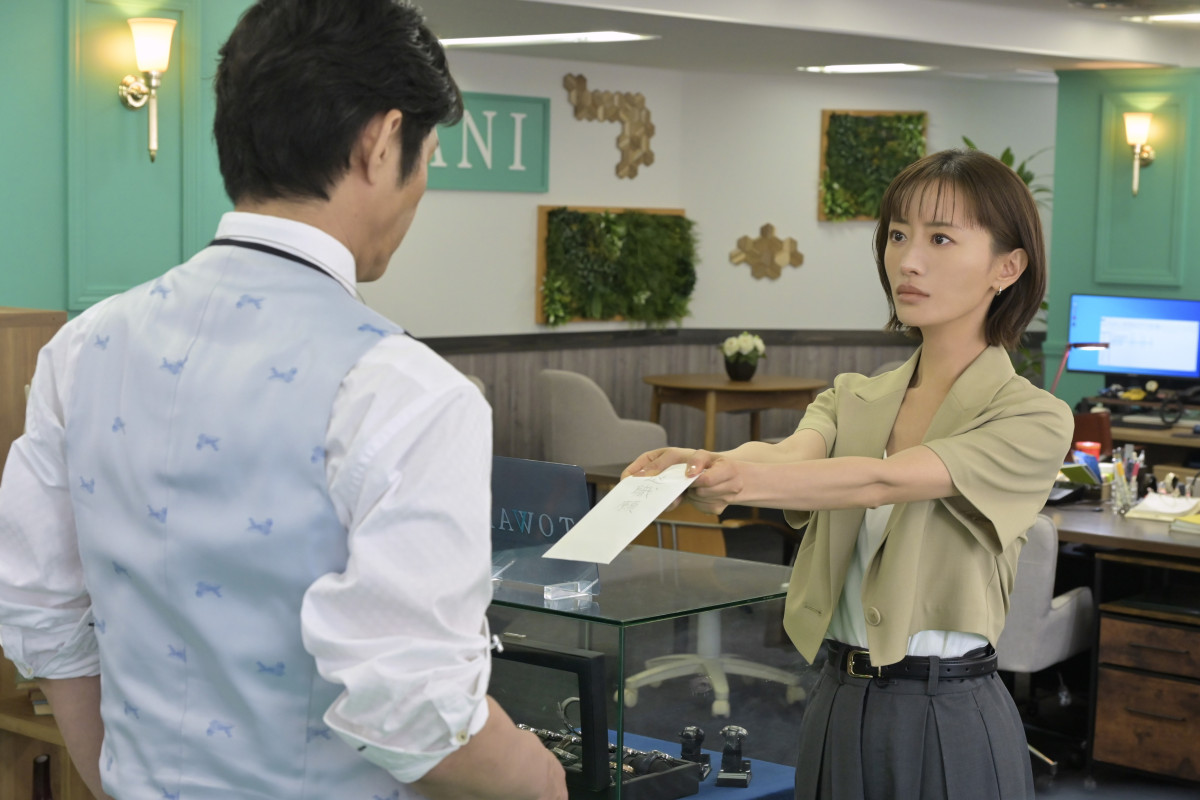 『奪い愛、真夏』第4話　“真夏”松本まりか、ふたたびタイムリープ　“戦慄の新真実”が明らかに