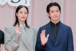 映画『遠い山なみの光』完成披露舞台挨拶の様子