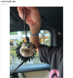 長男に買ってあげた「LOEWE（ロエベ）」のチャーム、約7万円！　※「川崎希」ブログ