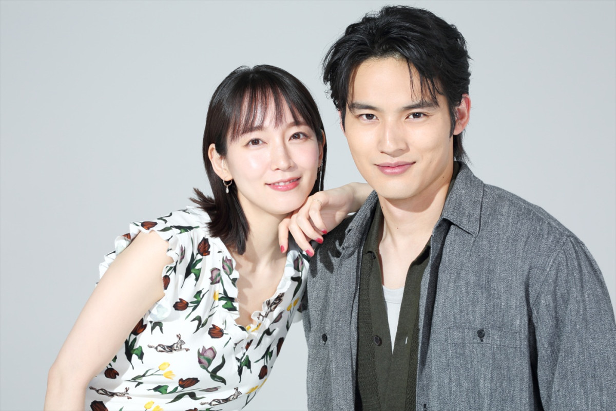 (左から)吉岡里帆、水上恒司