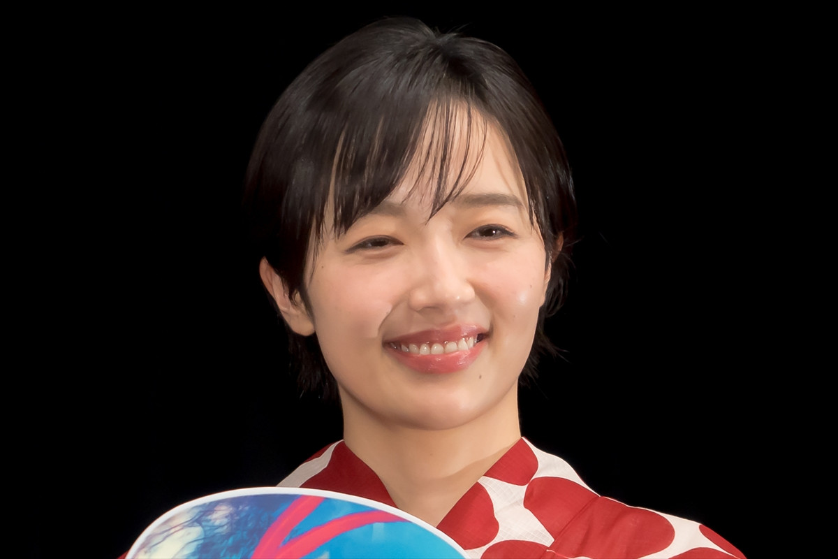 Snow Man・宮舘涼太、難役で長ぜりふにも挑戦「眉毛の演技にも挑戦しています」