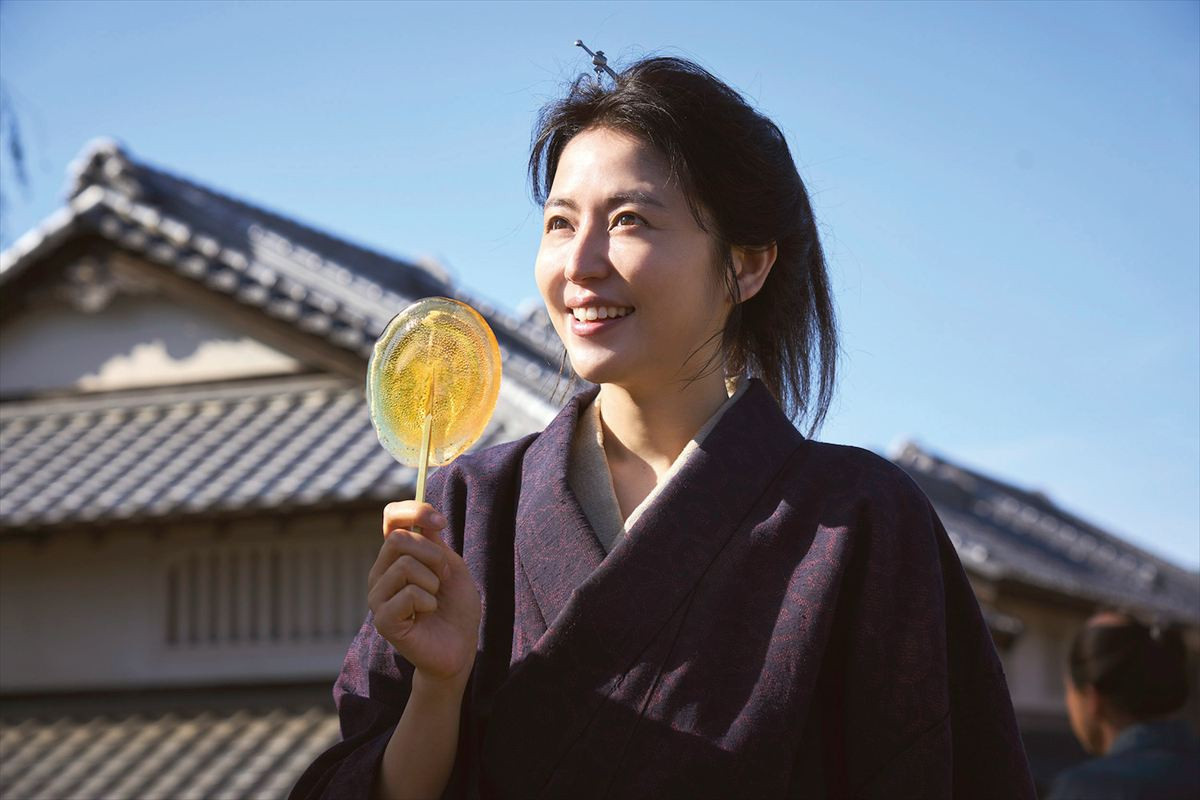 『おーい、応為』長澤まさみ演じる葛飾応為の知られざる素顔が浮き彫りに！　場面写真一挙解禁