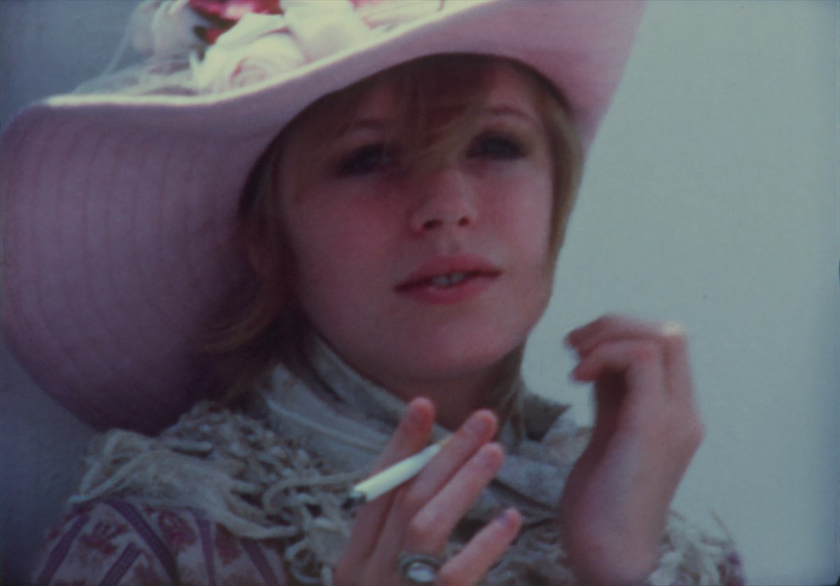 ケイト・モスやキース・リチャーズが語る『アニタ 反逆の女神』未公開ホームビデオ映像含む予告編＆場面写真解禁