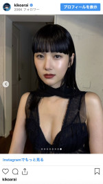 稲垣貴子、胸元“ばっくり”の大胆衣装を公開　※「稲垣貴子」インスタグラム