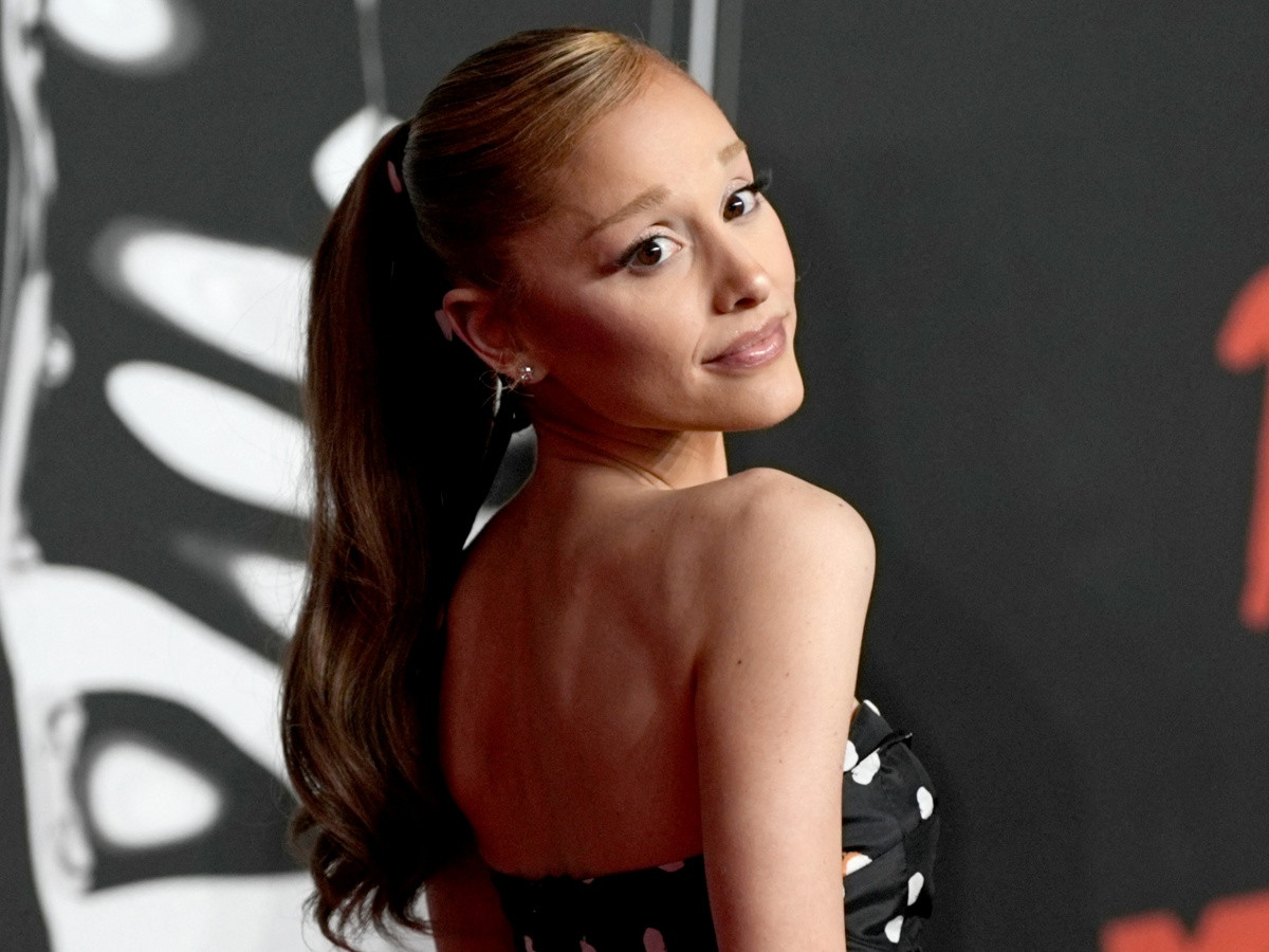 アリアナ・グランデに最優秀ビデオ賞、BLACK PINKロゼ＆リサも受賞＜MTV VMAs 2025＞